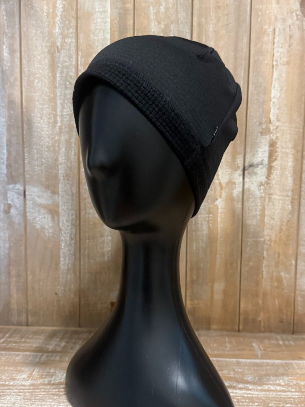 Helly Hansen Versalite Beanie Unisex Black Skull Cap Outdoor New